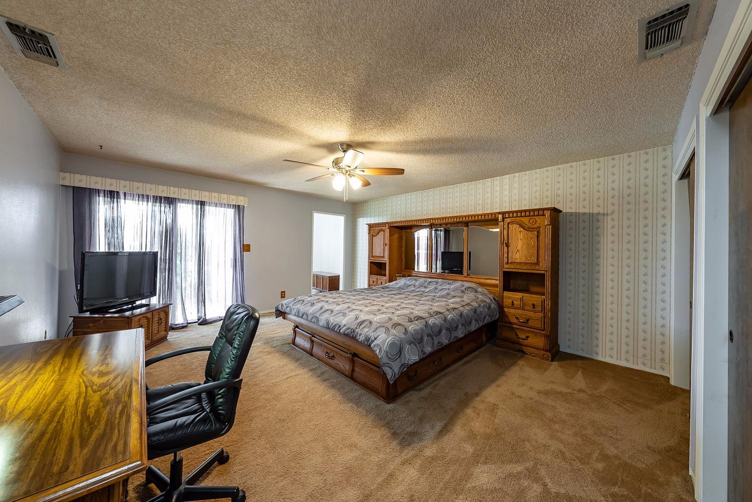 16298 Mark Road Madera, CA 93636 - Photo 21 of 42 Gallery Image 21
