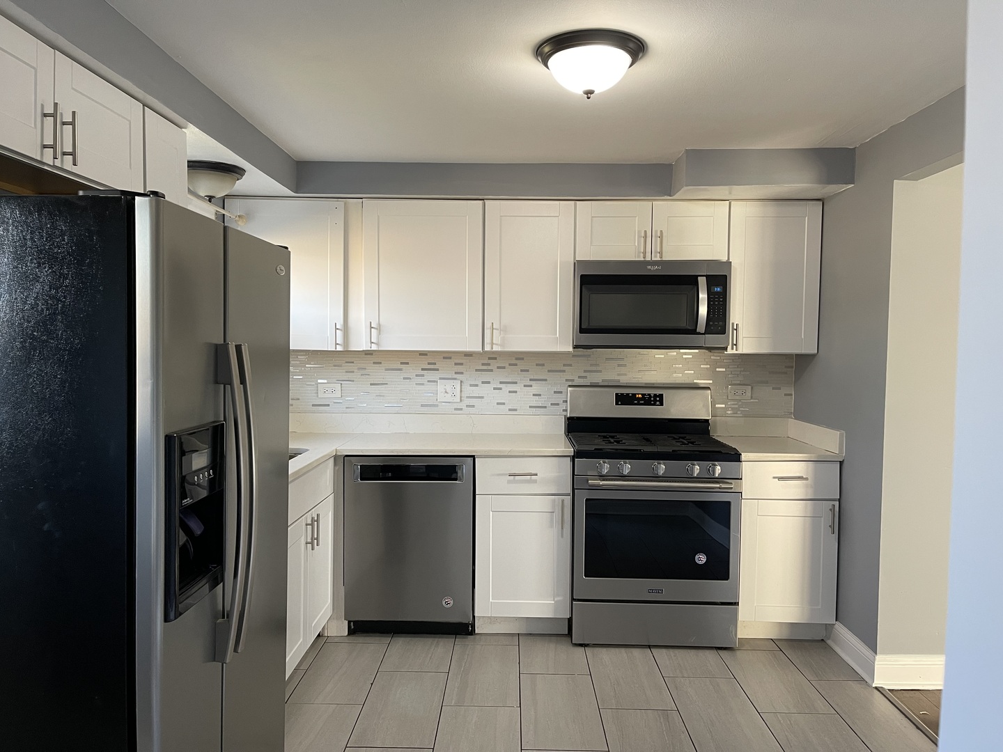 823 Springinsguth Road Schaumburg, IL 60193 - Photo 5 of 16 Gallery Image 5