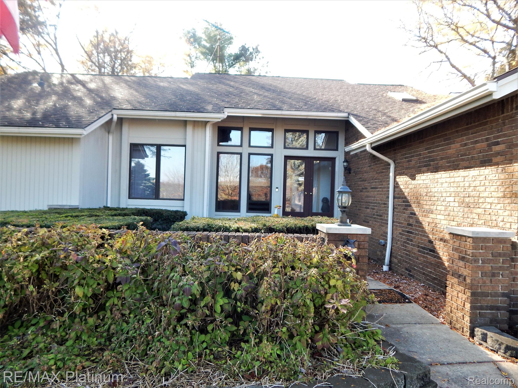 3825 North Hickory Ridge Road Highland, MI 48357 - Photo 7 of 80 Gallery Image 7
