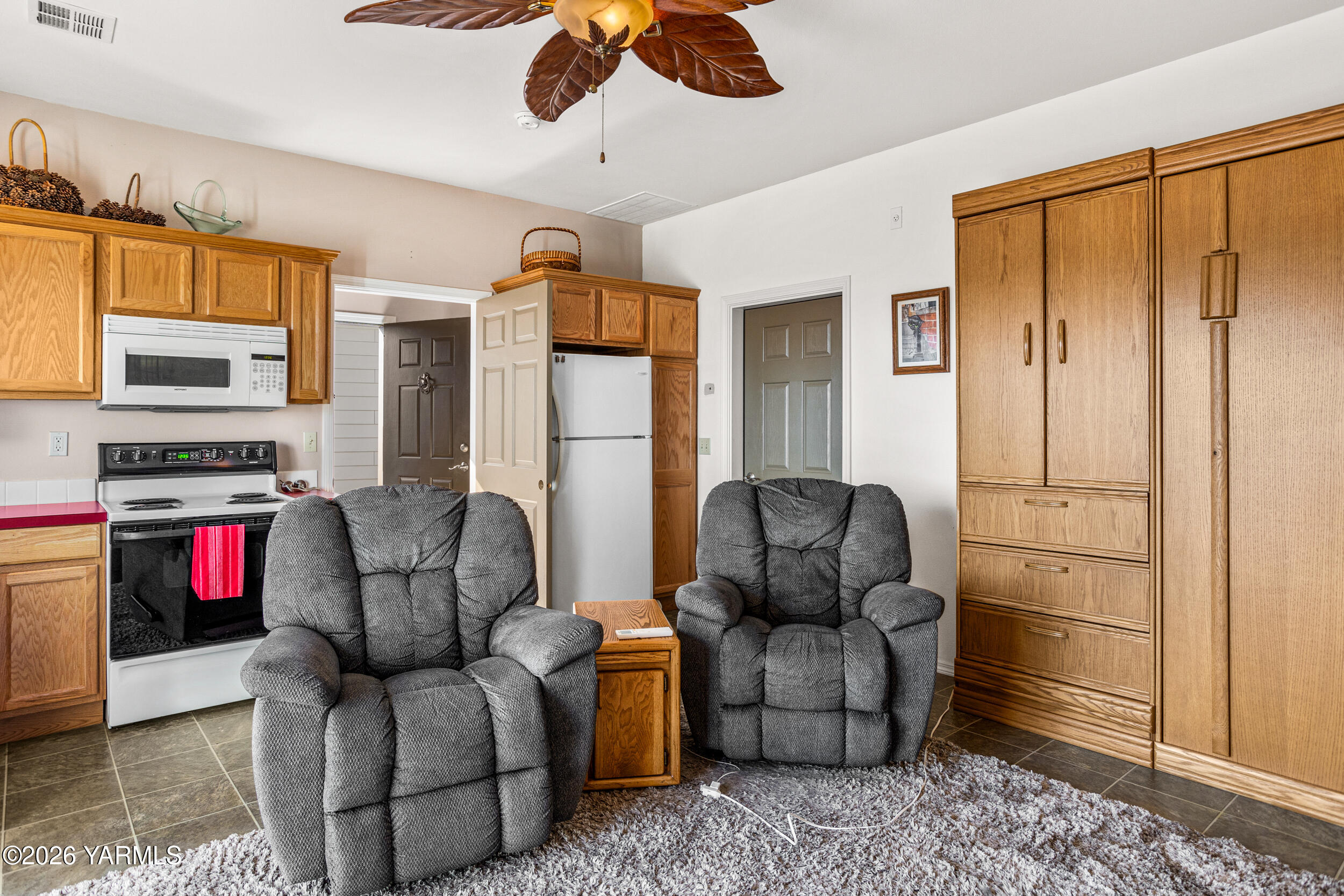 290 Trails End Lane Yakima, WA 98908 - Photo 48 of 56 290 Trails End Ln 47