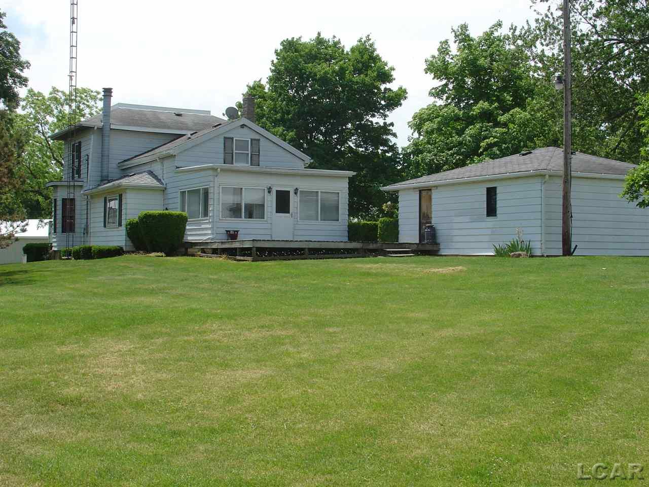 9826 Stoddard Road Adrian, MI 49221 - Photo 11 of 15 31292591-10.JPG