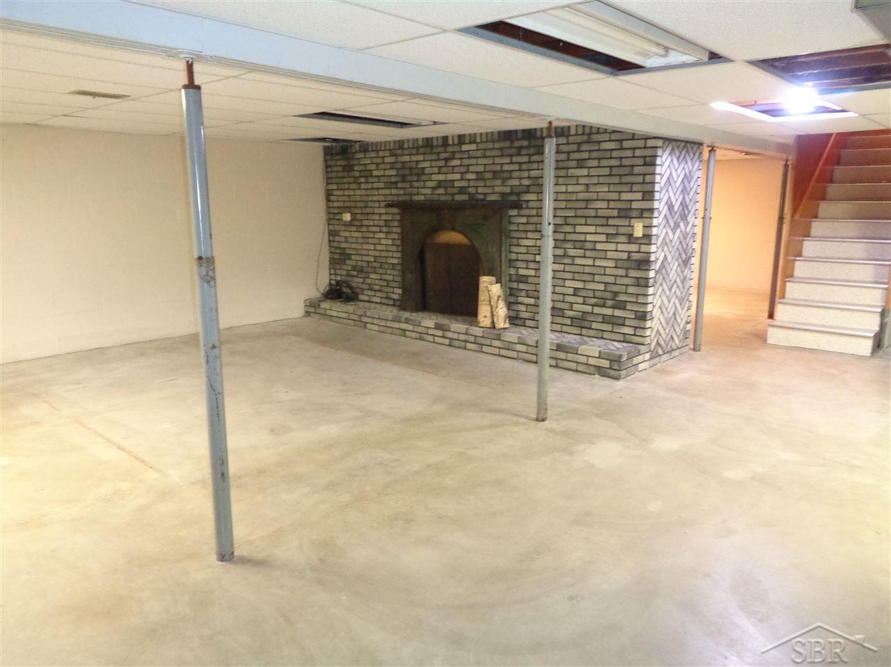 1376 North Center Road Saginaw, MI 48638 - Photo 21 of 31 50020390-20.JPG