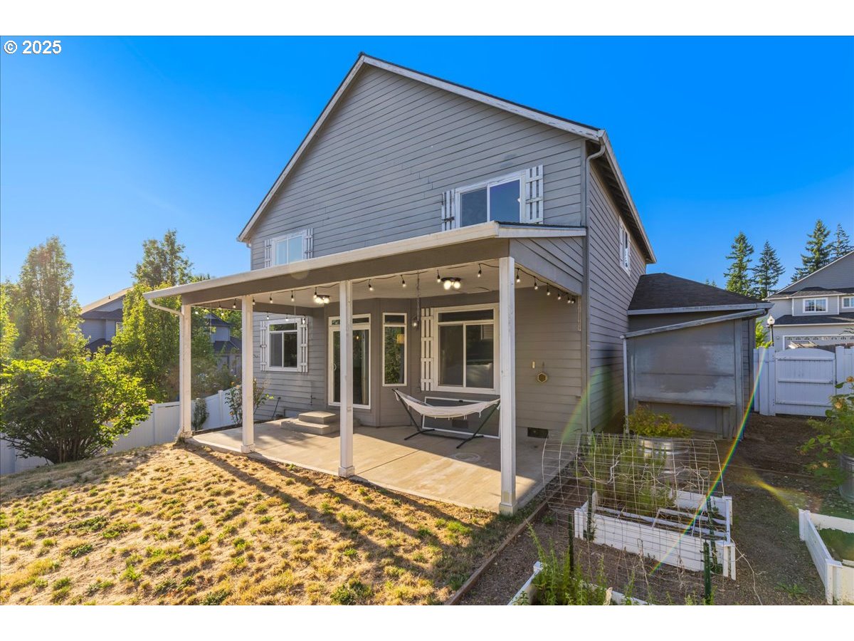 1807 North 8th Way Ridgefield, WA 98642 - Photo 36 of 44 a house view with a garden space