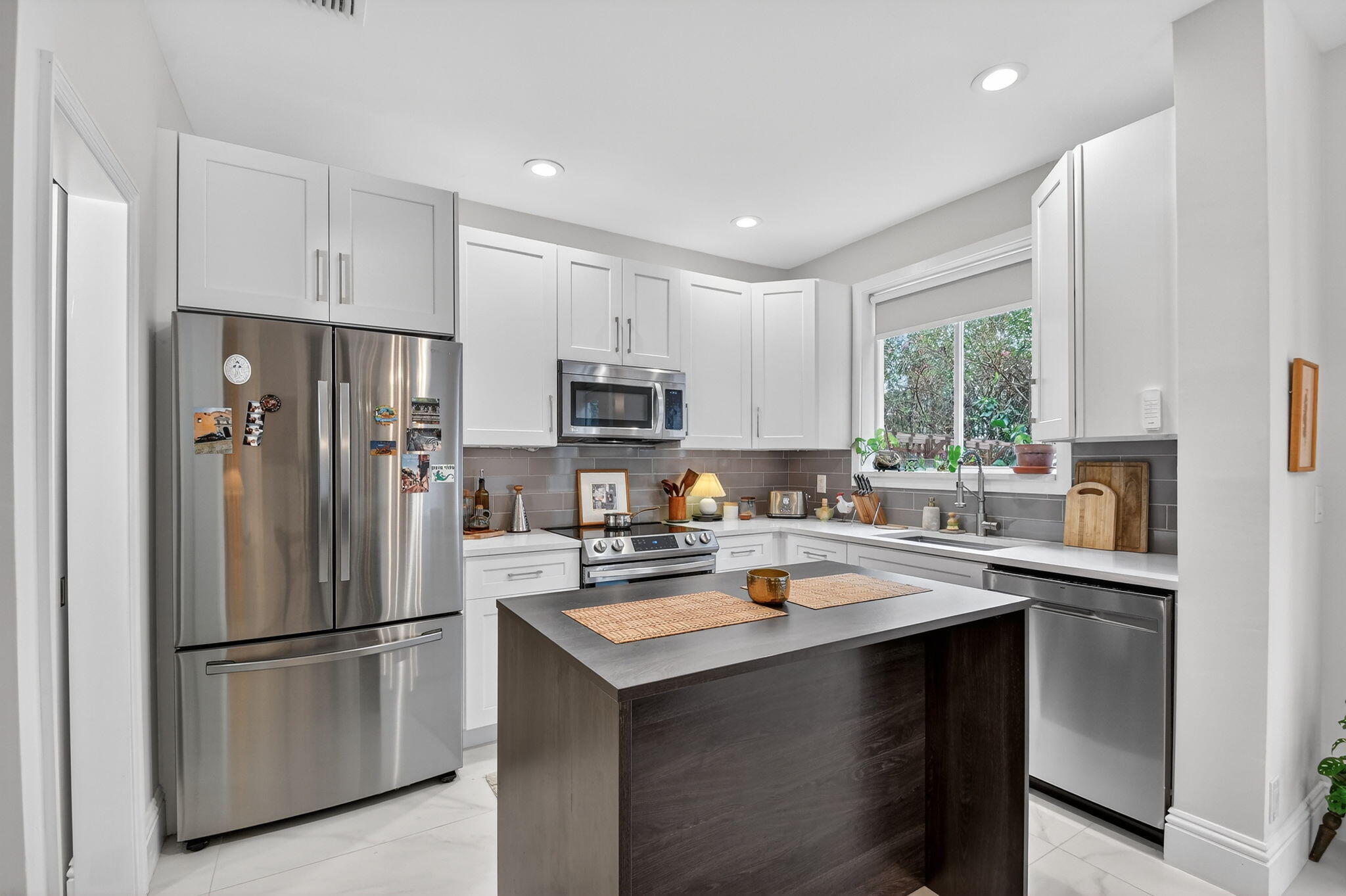 1814 Sonrisa Street Riviera Beach, FL 33404 - Photo 12 of 43 15-web-or-mls-DSC_4130