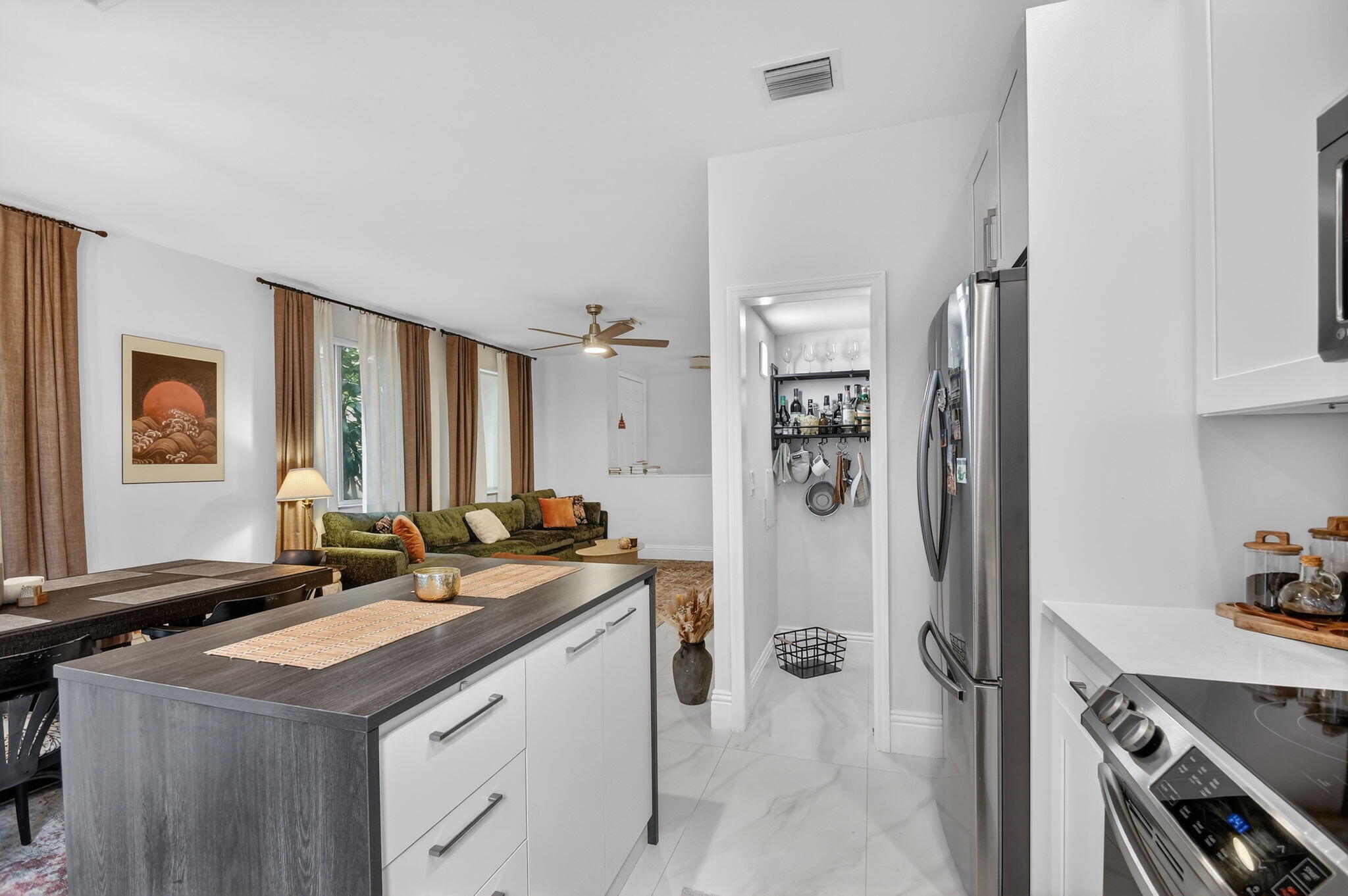 1814 Sonrisa Street Riviera Beach, FL 33404 - Photo 15 of 43 18-web-or-mls-DSC_4146