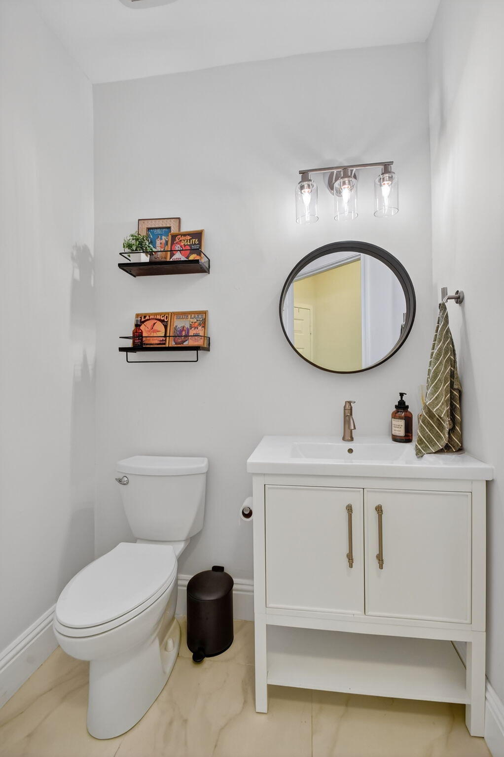 1814 Sonrisa Street Riviera Beach, FL 33404 - Photo 19 of 43 23-web-or-mls-DSC_4170