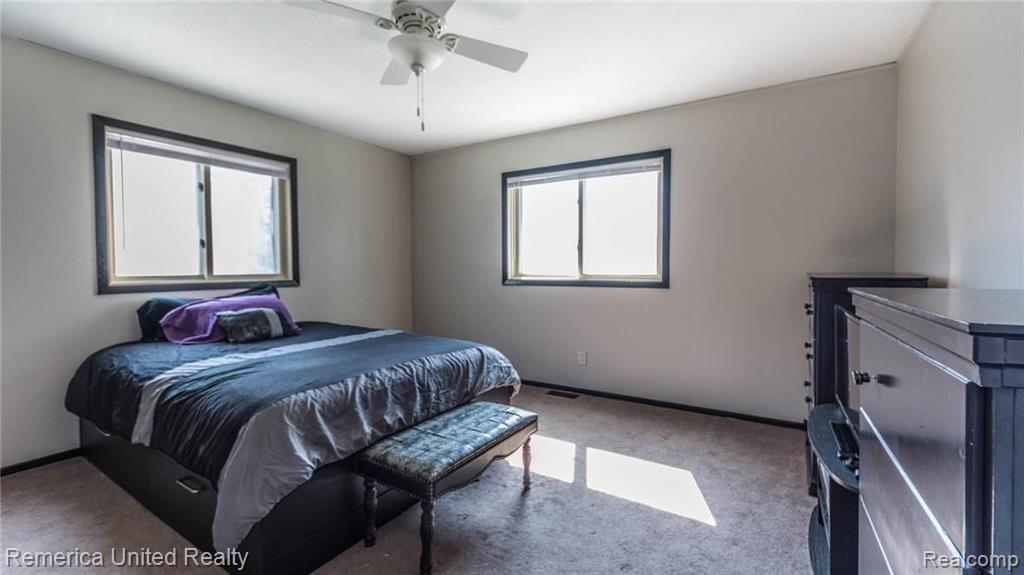 29520 Geraldine Road Farmington Hills, MI 48336 - Photo 25 of 44