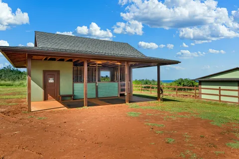 a view of a storage & utility room