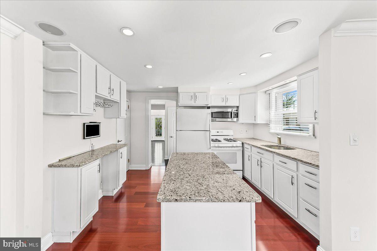 755 Braxton Road Ridley Park, PA 19078 - Photo 5 of 27 Modern kitchen with sleek finishes.