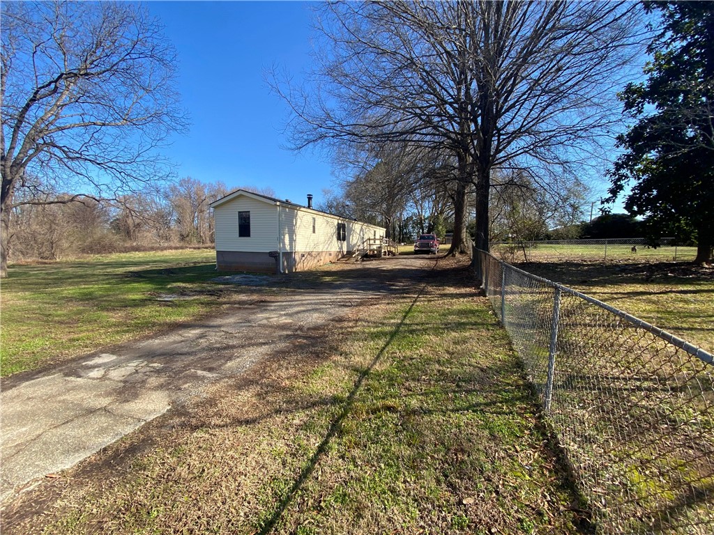 75 Harris Street Anderson, SC 29624 - Photo 1 of 11 Gallery Image 1