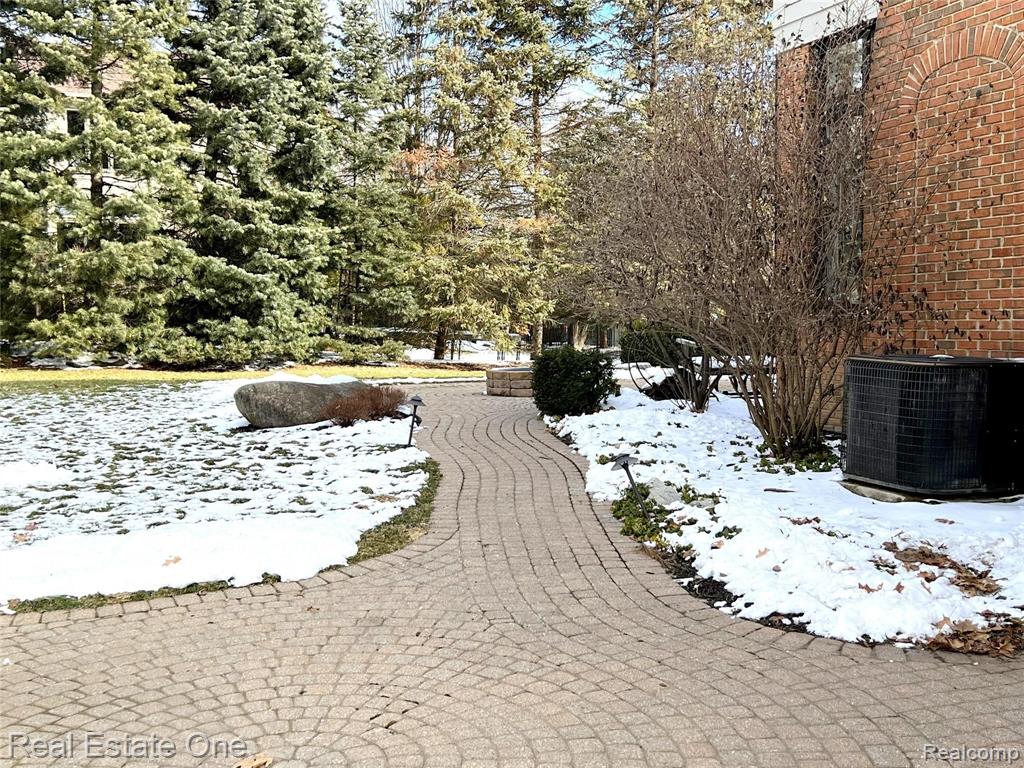 1686 Apple Ridge Court Rochester Hills, MI 48306 - Photo 62 of 66