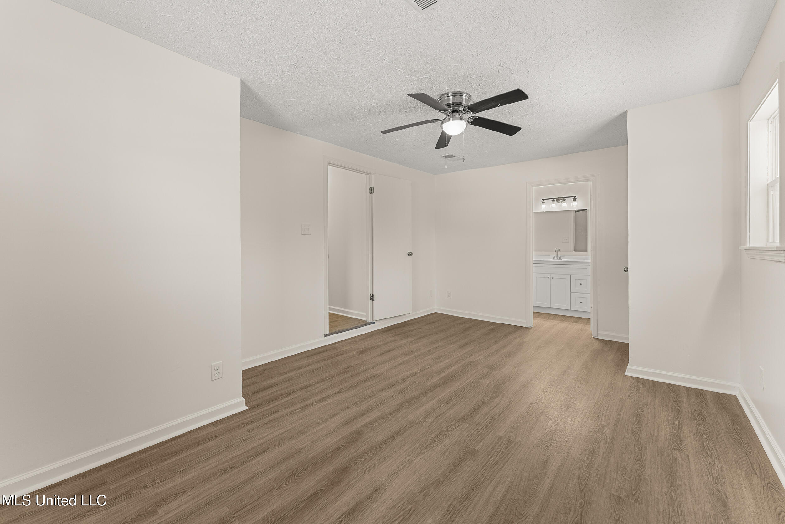 10140 College Road Olive Branch, MS 38654 - Photo 14 of 20 10140 college rd-interior-10
