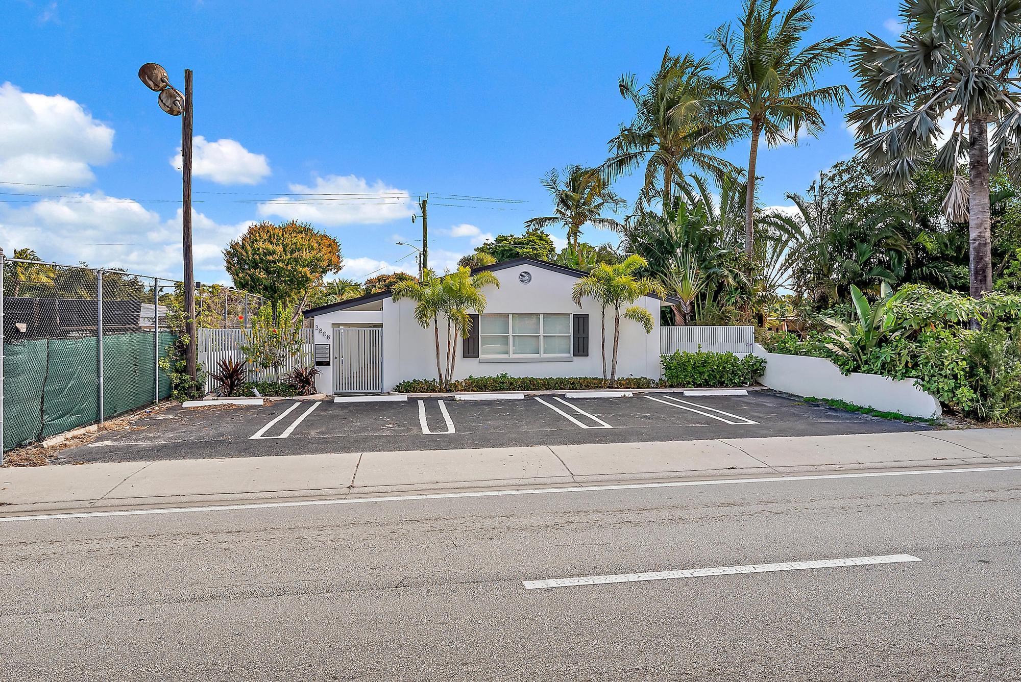 3808 Broadway Avenue West Palm Beach, FL 33407 - Photo 2 of 34 a house view with a outdoor space
