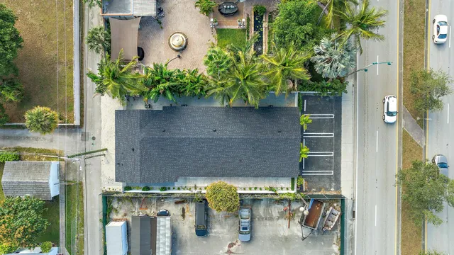 $1,175,000 | 3808 Broadway Avenue, West Palm Beach, FL 33407