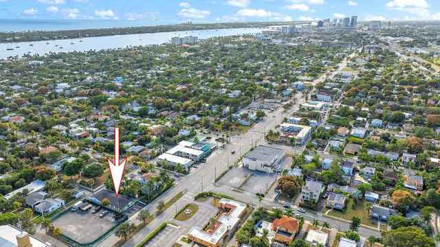 $1,175,000 | 3808 Broadway Avenue, West Palm Beach, FL 33407