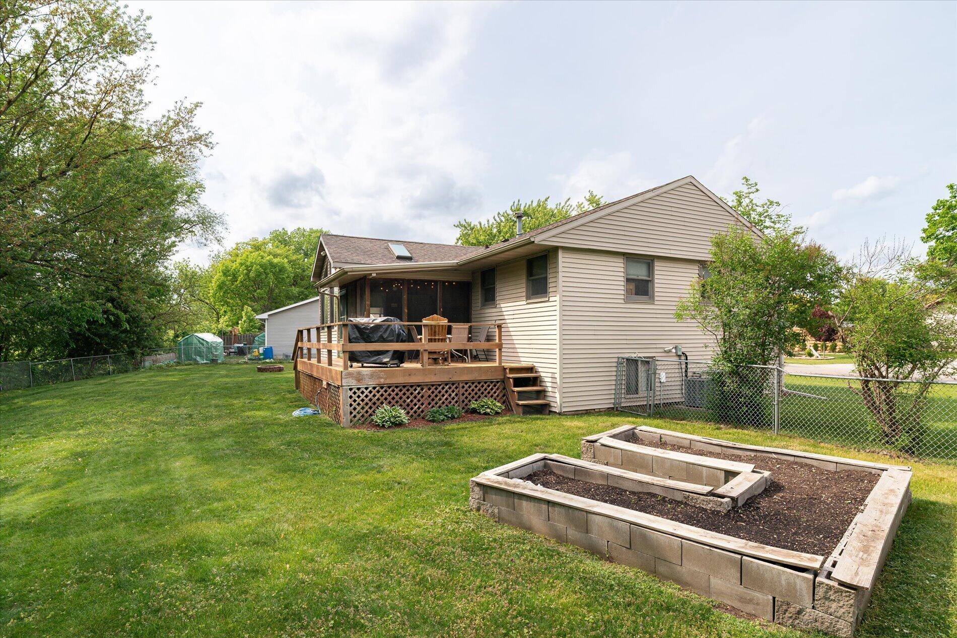 3032 South Marion Road La Crosse, WI 54601 - Photo 16 of 23 24-3032 S Marion Rd La Crosse-00748