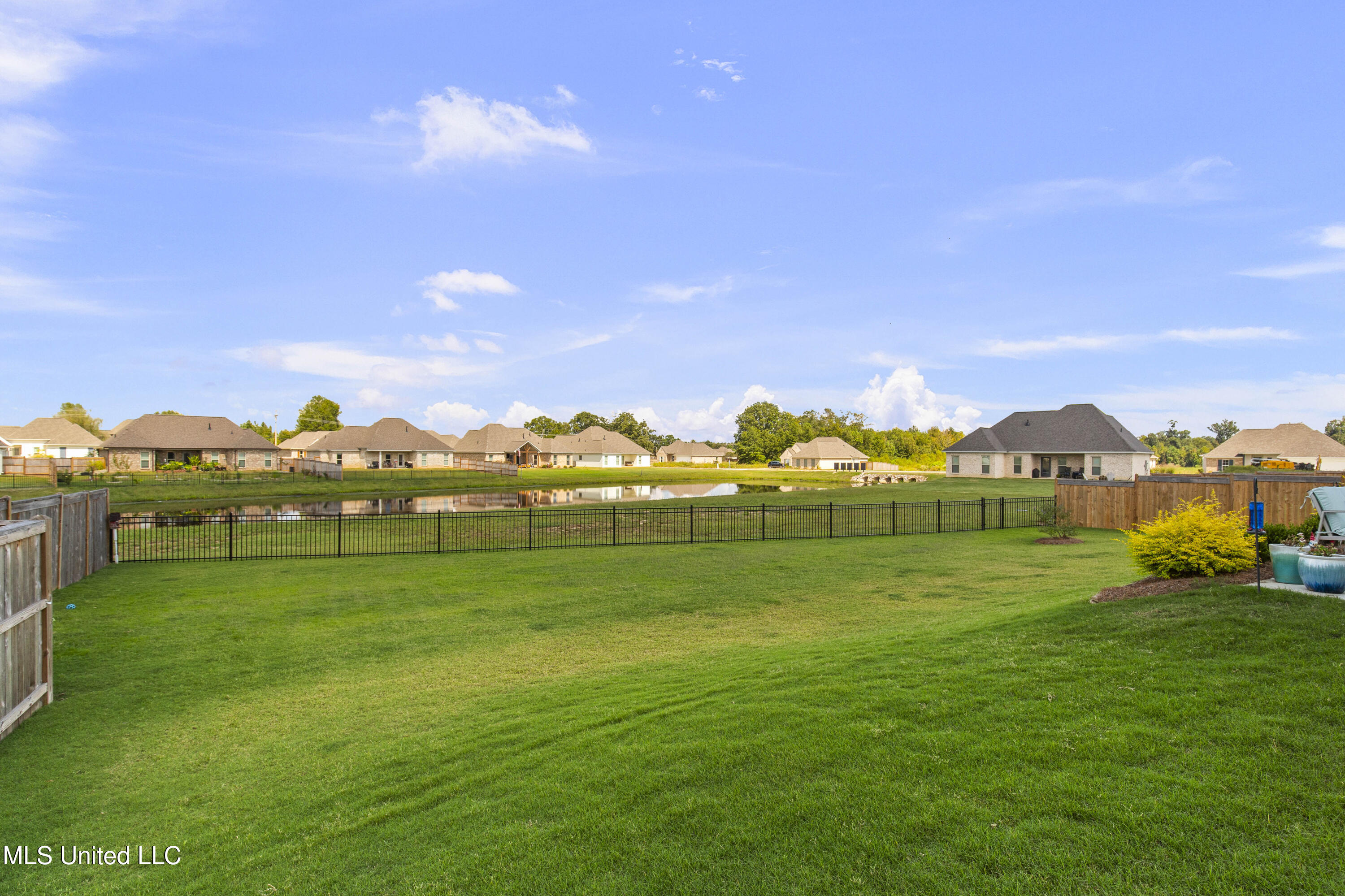 302 Mandy Way Canton, MS 39046 - Photo 2 of 62 55-print-302 Mandy Way-55