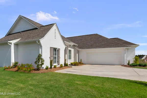 $369,900 | 302 Mandy Way, Canton, MS 39046