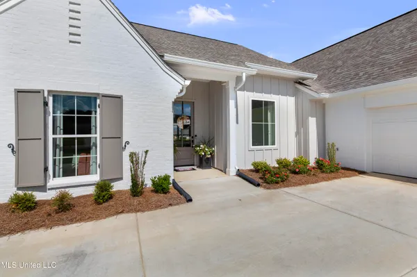 $369,900 | 302 Mandy Way, Canton, MS 39046