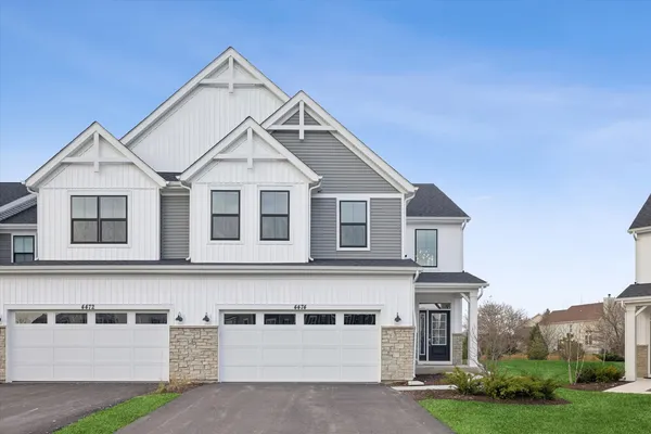 $625,000 | 4474 Chelsea Mnr Circle, Aurora, IL 60504