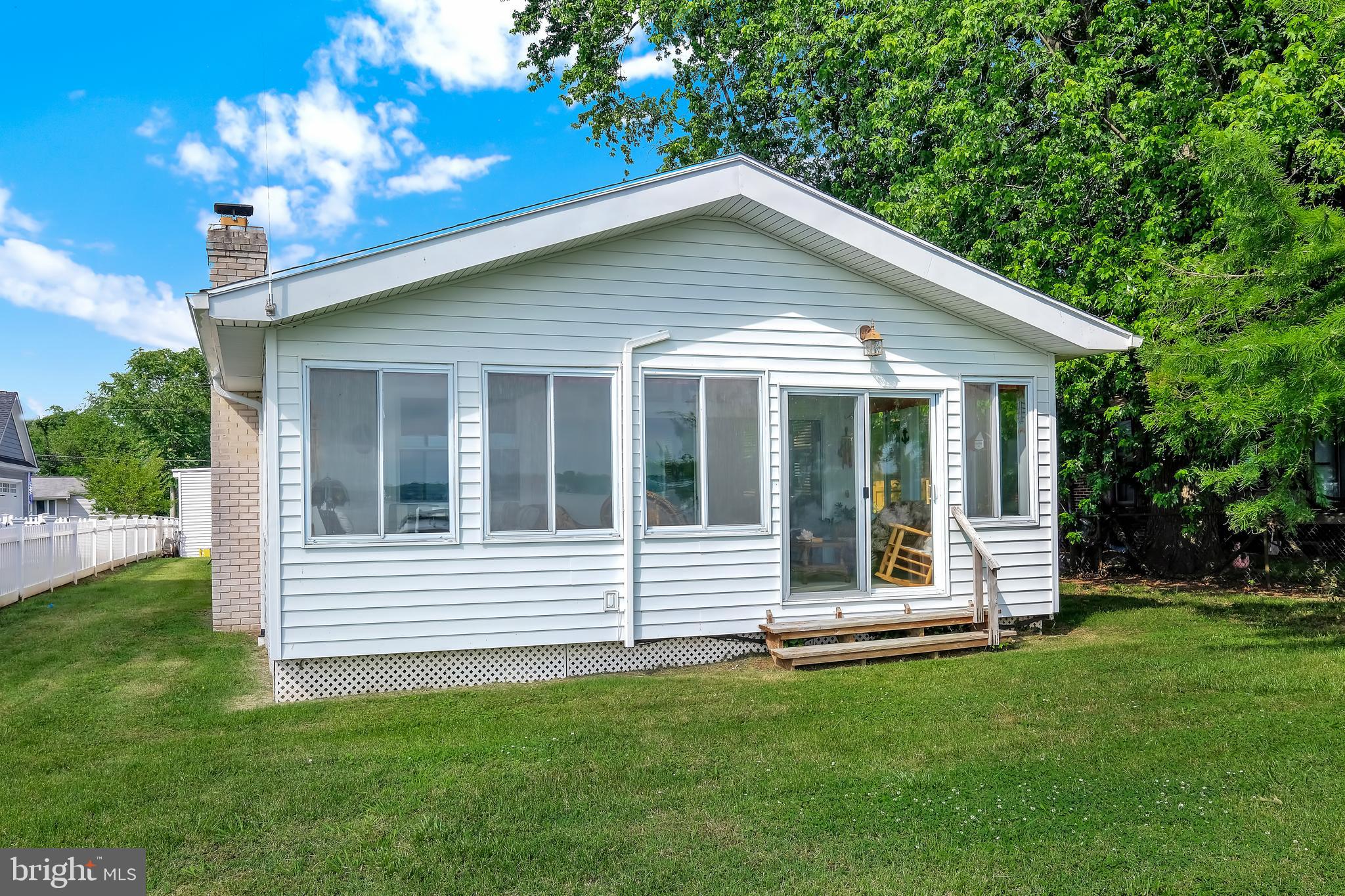 4218 Lynhurst Road Baltimore, MD 21222 - Photo 24 of 27 view of front of house