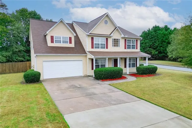 $385,000 | 3661 Bay Cove Court, Loganville, GA 30052
