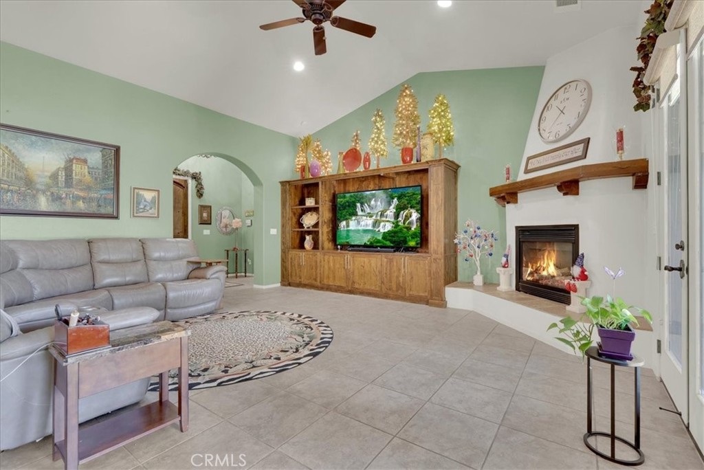 32815 Riverside Springville, CA 93265 - Photo 16 of 75 Living area