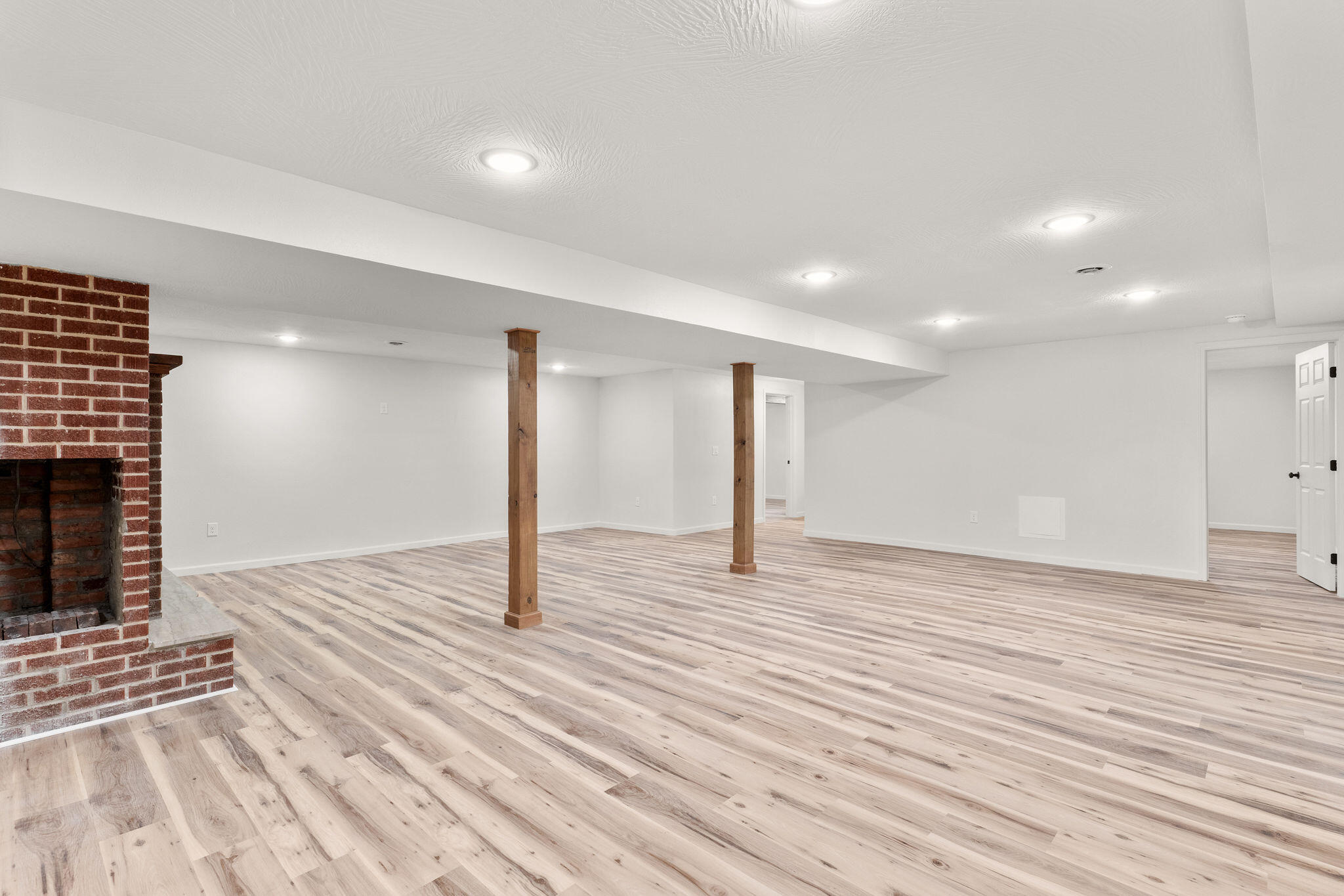 953 West Kerr Street Springfield, MO 65803 - Photo 24 of 32 FrameandFocus_WEBorMLS-26-2