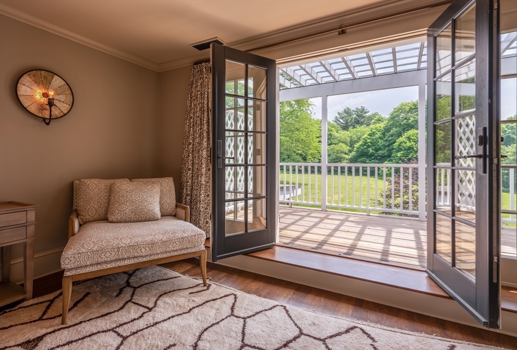 675 Bay Road Hamilton, MA 01982 - Photo 21 of 36