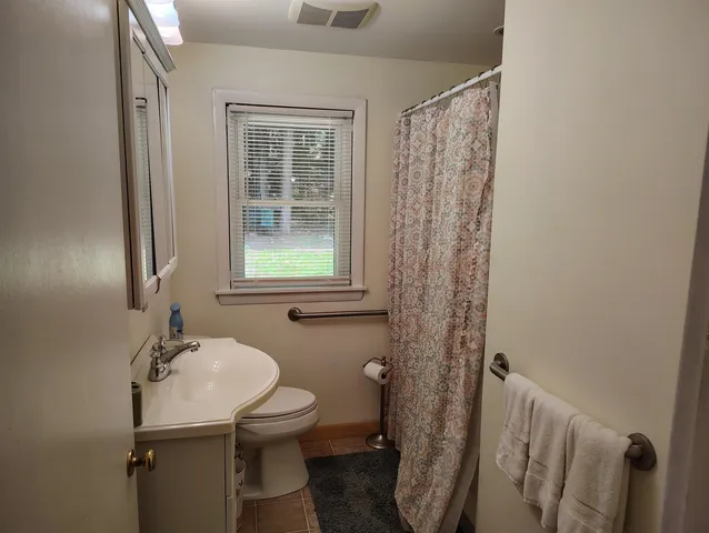 $2,500 | 43 Beachwood Road, Hebron, NH 03241