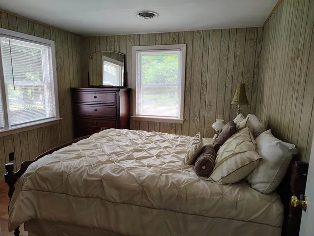 $2,500 | 43 Beachwood Road, Hebron, NH 03241