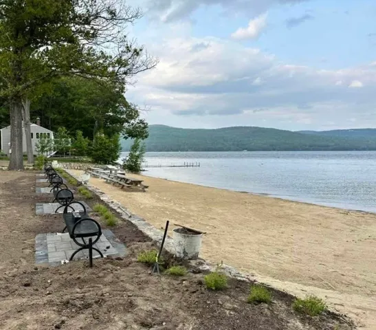 $2,500 | 43 Beachwood Road, Hebron, NH 03241