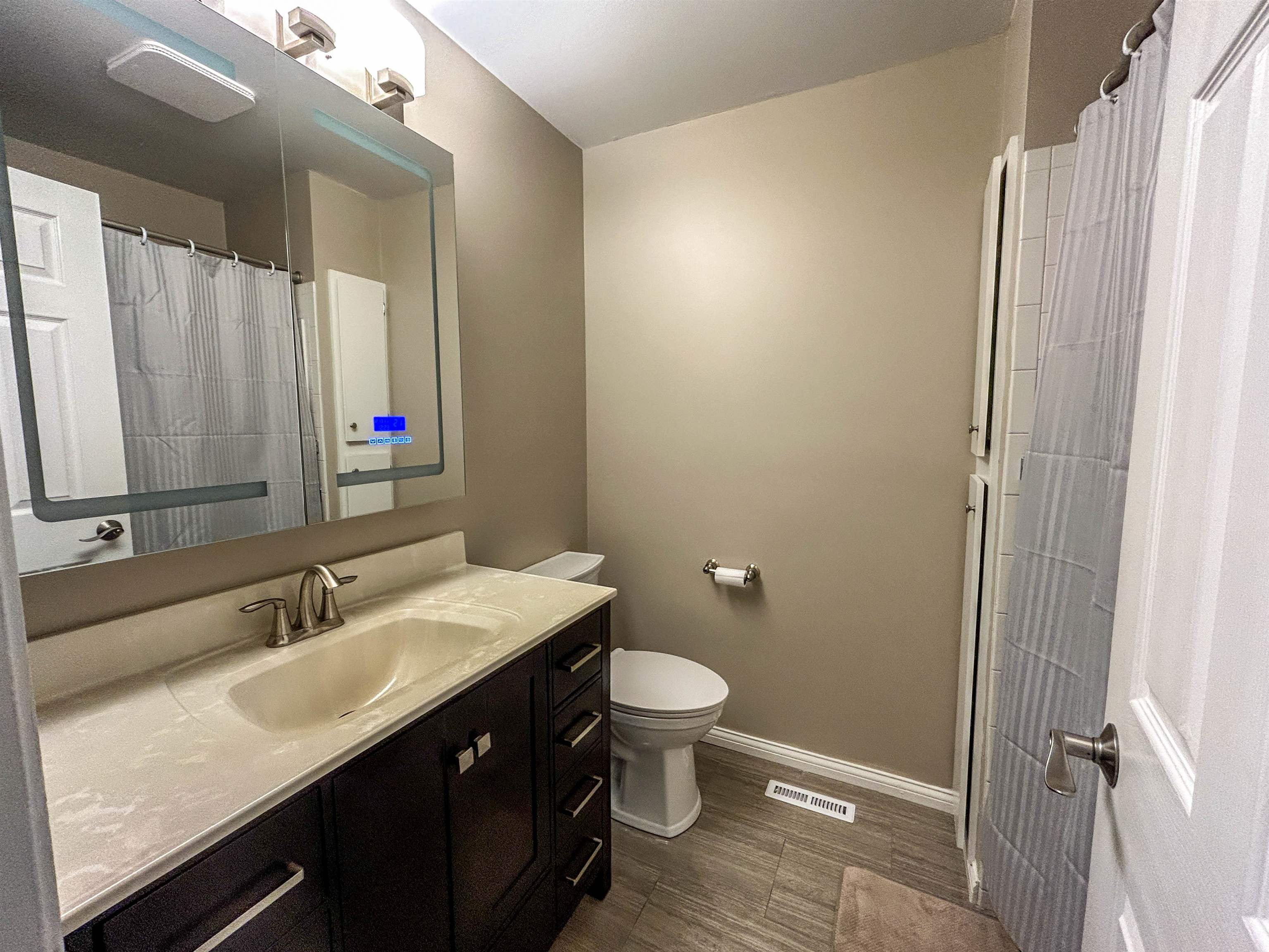 2352 Elms Road Swartz Creek, MI 48473 - Photo 24 of 42 50161723-45e2045b-65b5-42b3-9933-c75b90932f49.JPG