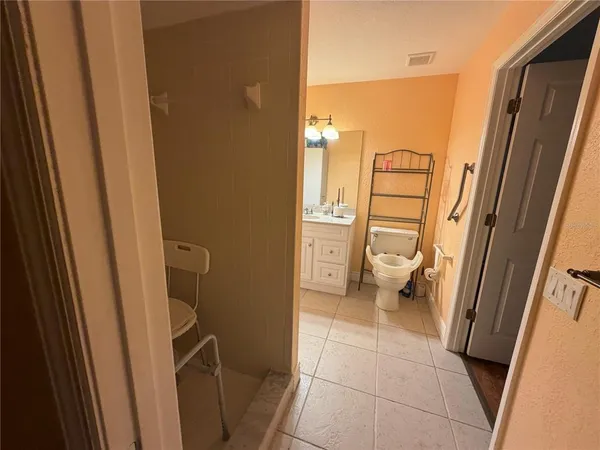 $449,000 | 39106 Grays Airport Road, Lady Lake, FL 32159