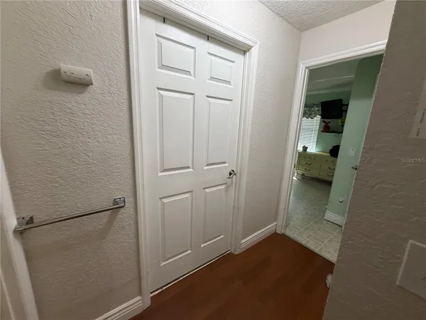 $449,000 | 39106 Grays Airport Road, Lady Lake, FL 32159
