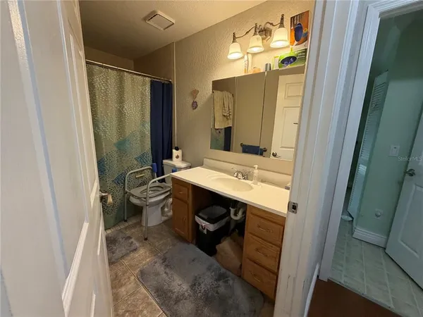 $449,000 | 39106 Grays Airport Road, Lady Lake, FL 32159