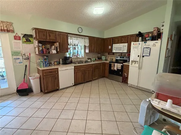 $449,000 | 39106 Grays Airport Road, Lady Lake, FL 32159