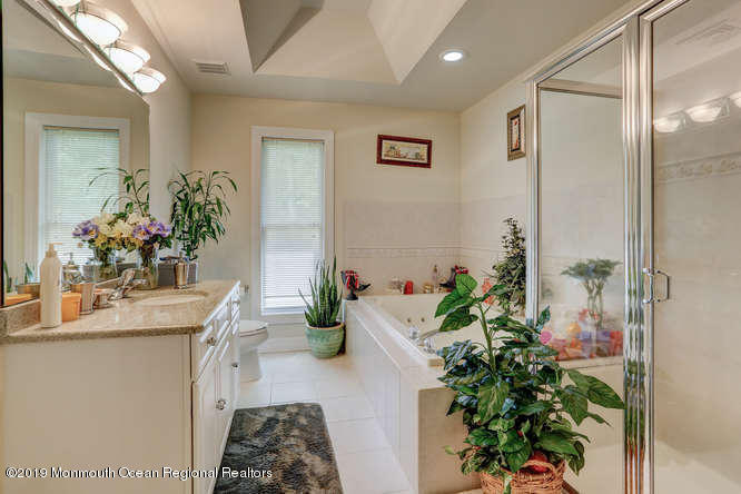 58 Fort Plains Road Howell, NJ 07731 - Photo 17 of 33