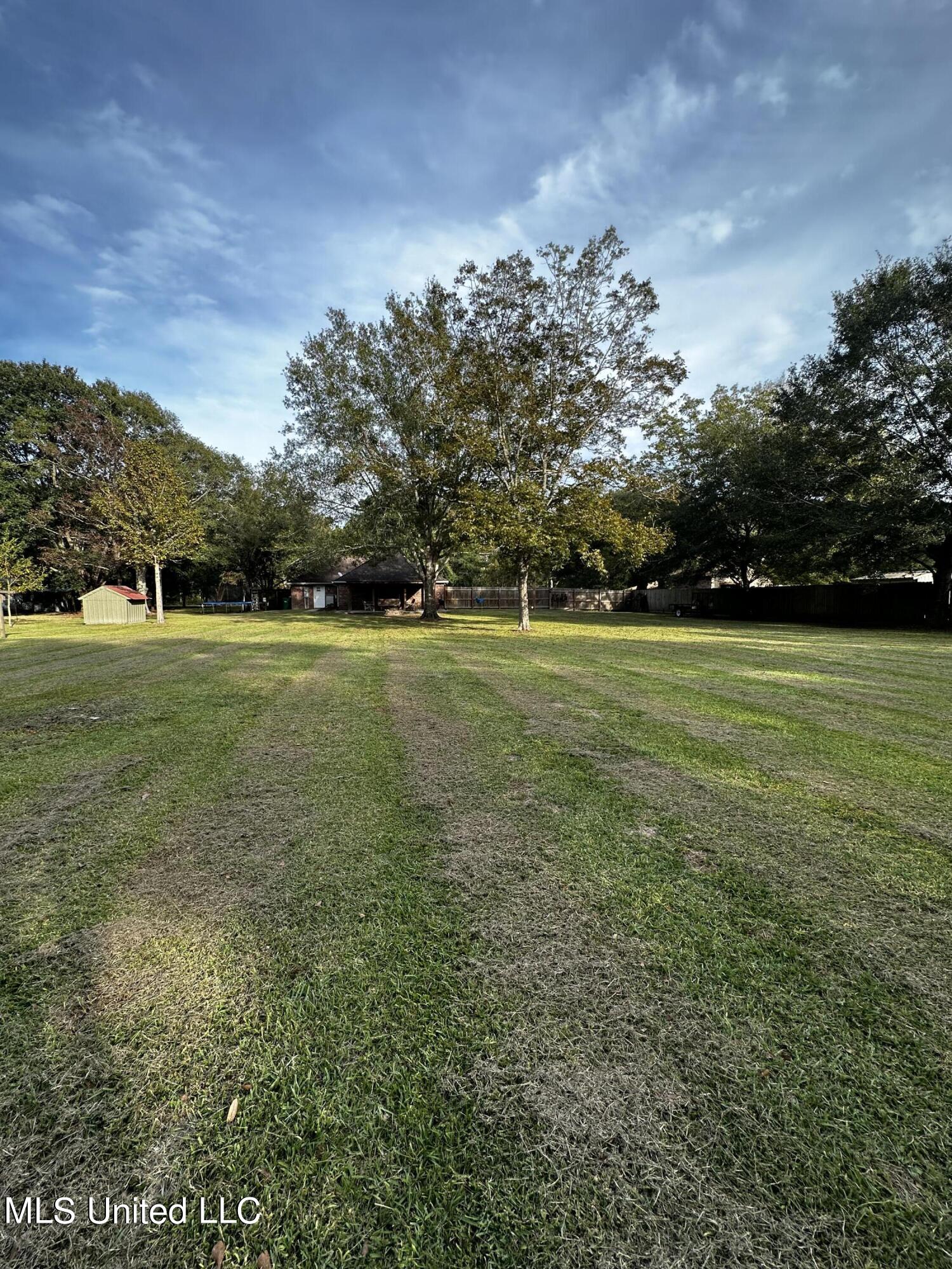 13205 Lily Orchard Road Moss Point, MS 39562 - Photo 5 of 23 IMG_2633