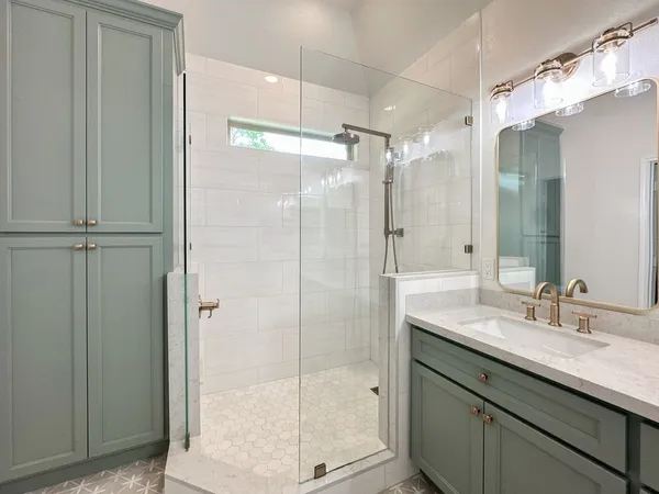 $3,500 | 10 Pilot Rock Place, Tomball, TX 77375