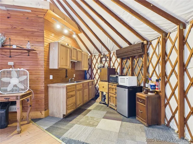 $84,000 | 28468 Possum Trot Road, Stover, MO 65078