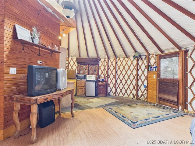 $84,000 | 28468 Possum Trot Road, Stover, MO 65078