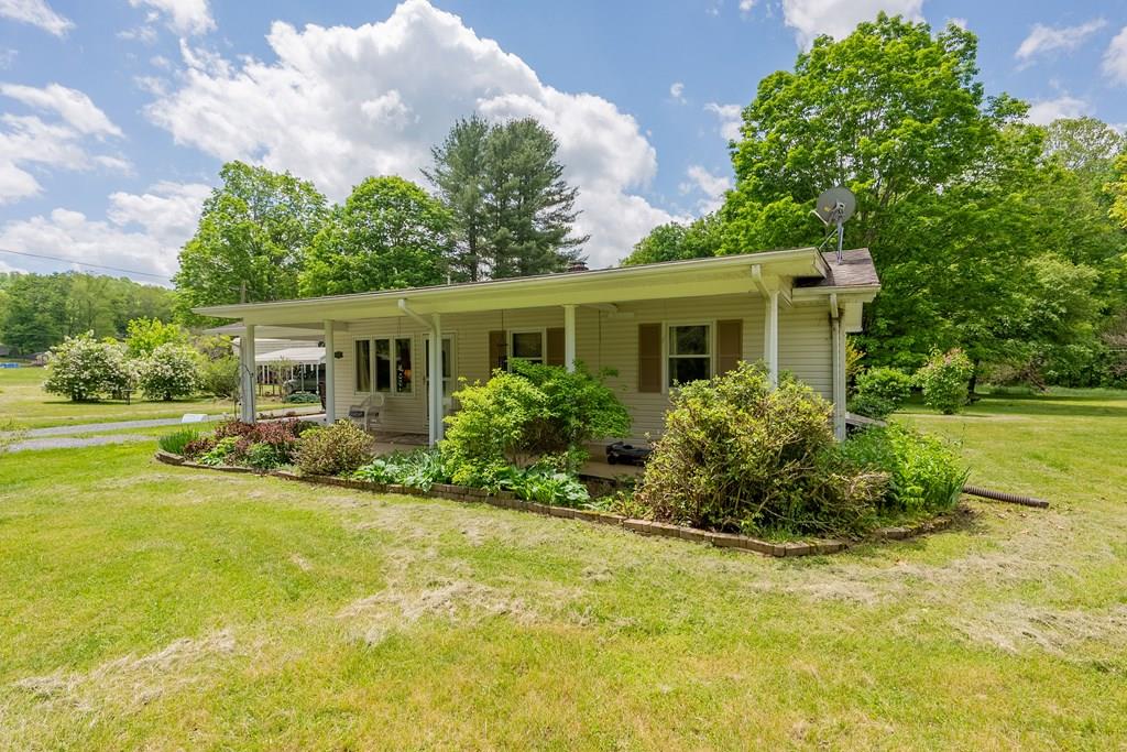 450 Stoney Battery Road Marion, VA 24354 - Photo 1 of 55 Gallery Image 1