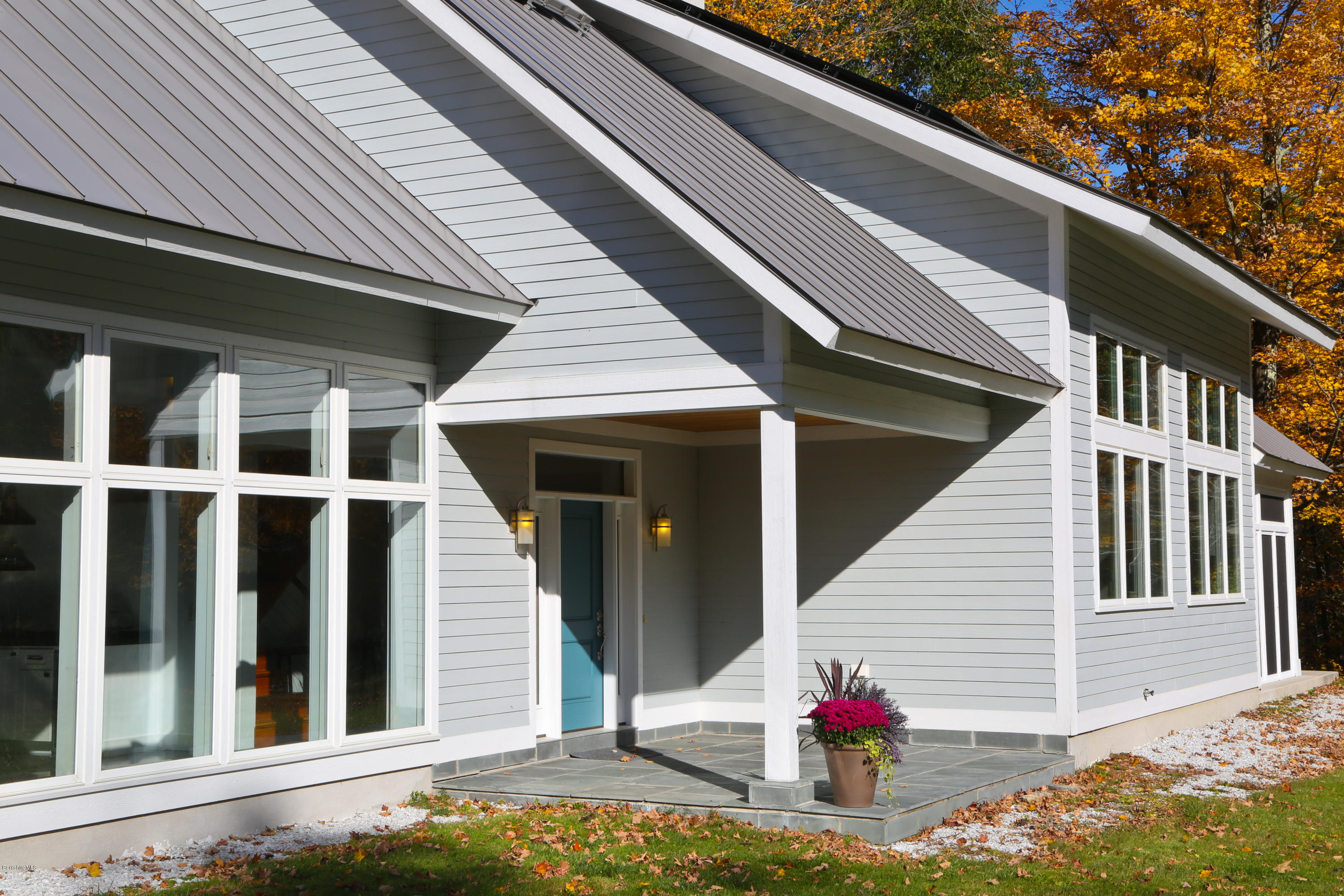 7 New Hartford Road Sandisfield, MA 01255 - Photo 5 of 23 Entrance