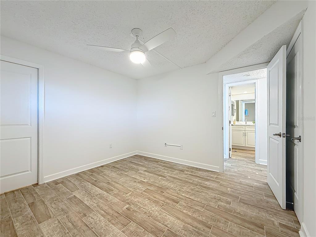 4550 Cove Circle, Unit 106 St. Petersburg, FL 33708 - Photo 19 of 38