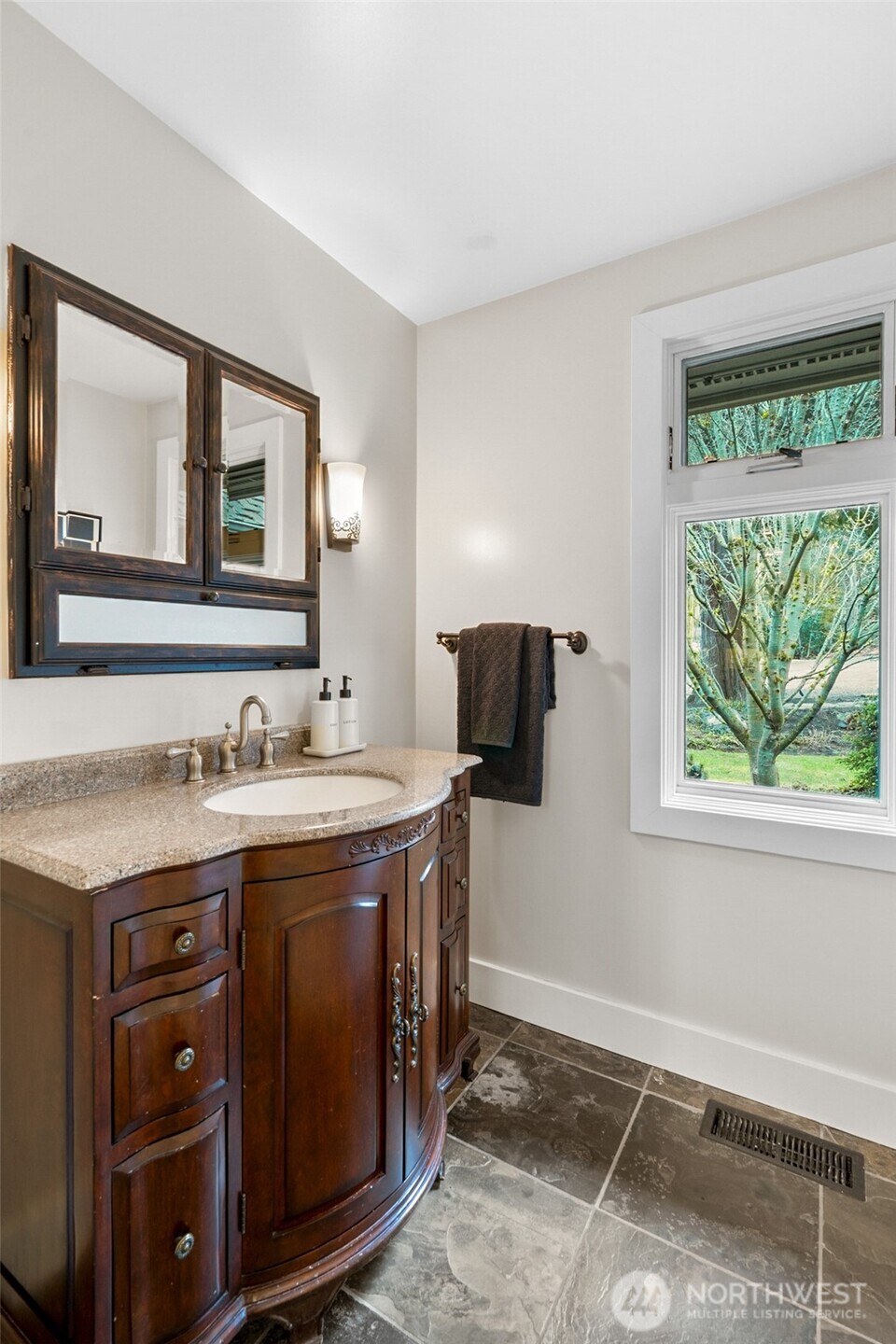 18403 Baldwin Road Bothell, WA 98012 - Photo 26 of 37