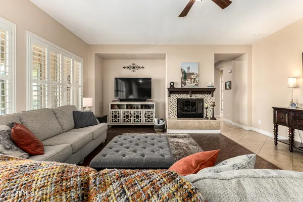 $900,000 | 1310 East Ibis Street, Gilbert, AZ 85297