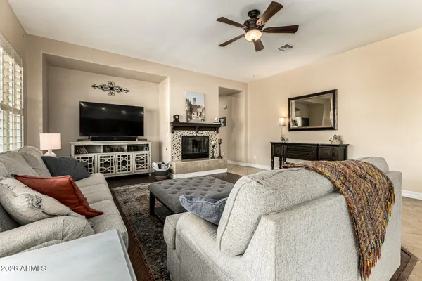 $900,000 | 1310 East Ibis Street, Gilbert, AZ 85297
