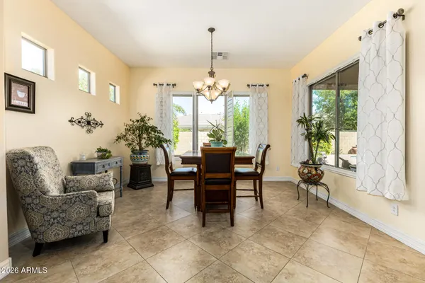 $900,000 | 1310 East Ibis Street, Gilbert, AZ 85297