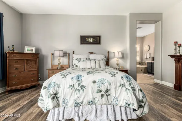 $900,000 | 1310 East Ibis Street, Gilbert, AZ 85297